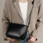 2023 New Women's Light Luxury Underarm Bag Vintage Leather Crossbody Bags for Women Female Small Square Bag Clutch Bags